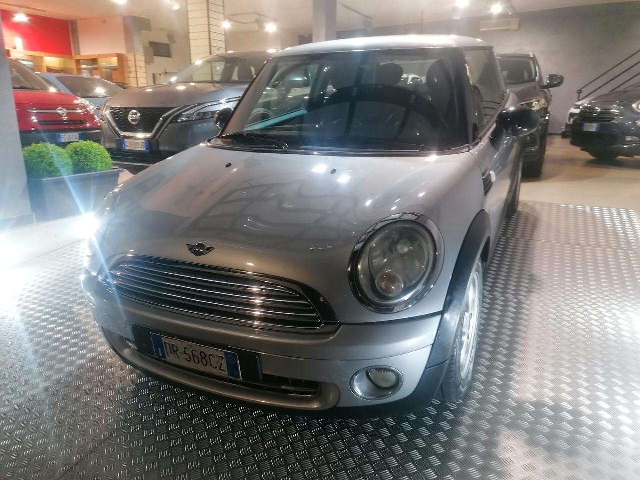 Mini 1.4 16V One Chili