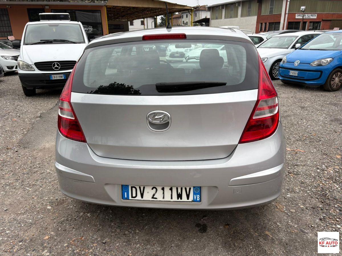HYUNDAI - i30 1.4 Special Gpl