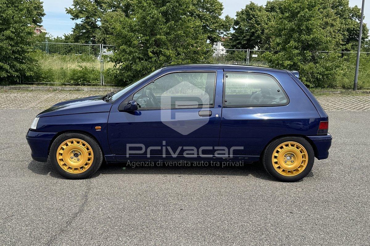 RENAULT Clio 1.8i 16V cat