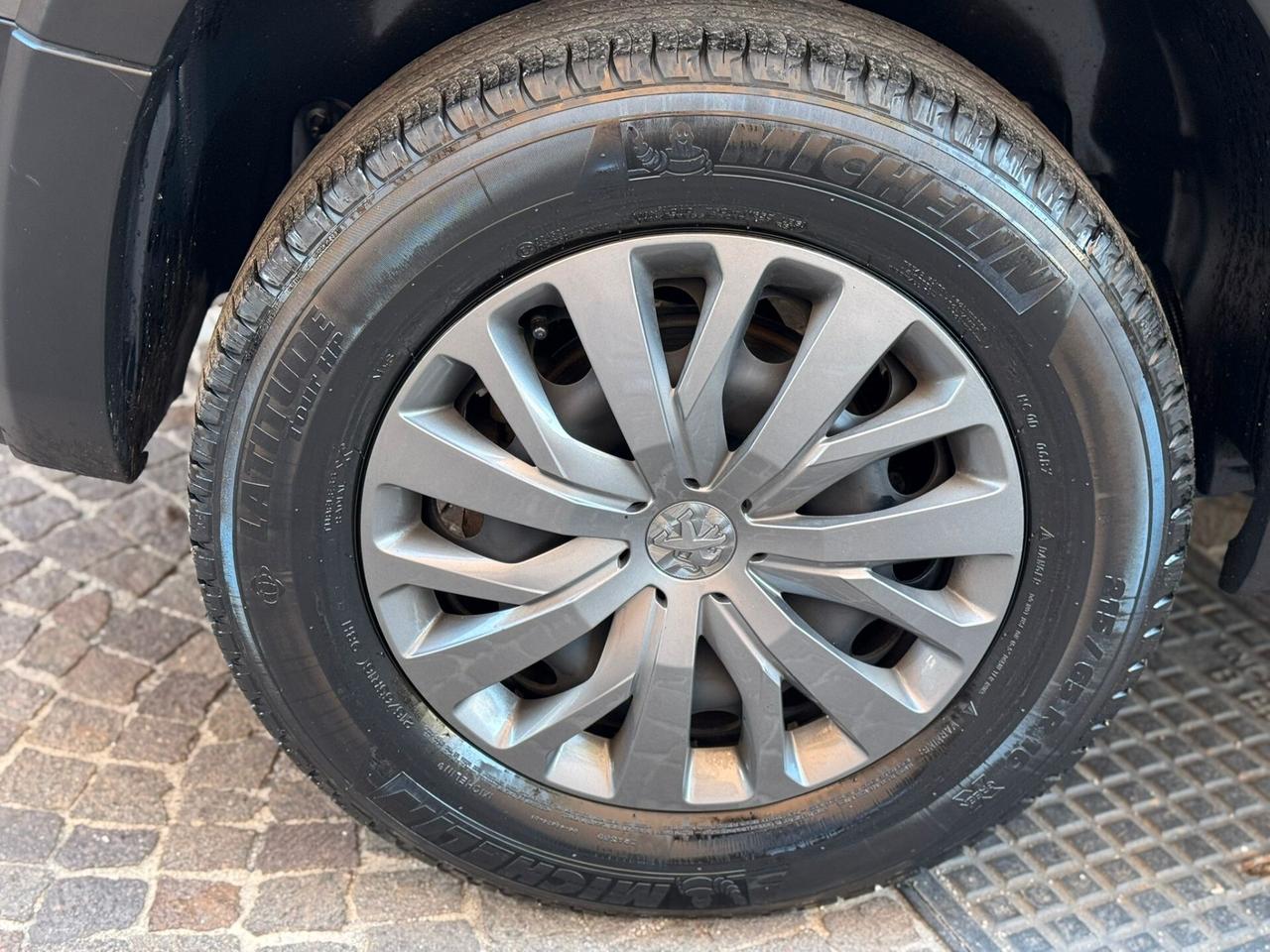 Peugeot Rifter BlueHDi 130 S&S EAT8 Allure Standard