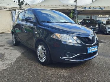 Lancia Ypsilon Ypsilon 1.2 69 CV 5 porte S&S Silver