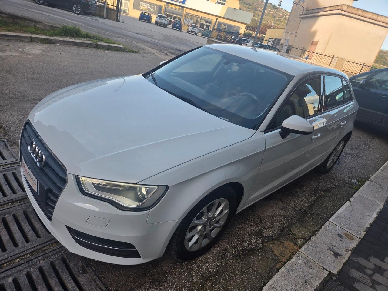 AUDI A3 ANNO 2016 1.6 TDI 110 CV EURO6 LED NAVIG KMCERT