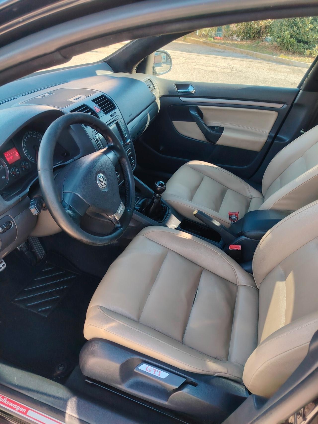 Volkswagen Golf 1.9 TDI 5p. Comfortline