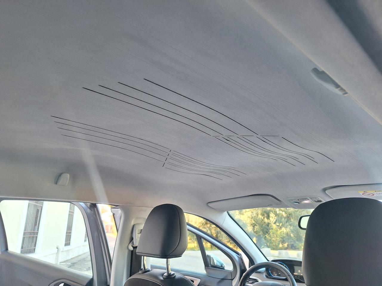 Peugeot 2008 1.6 hdi 120 cv Allure NAVI FULL