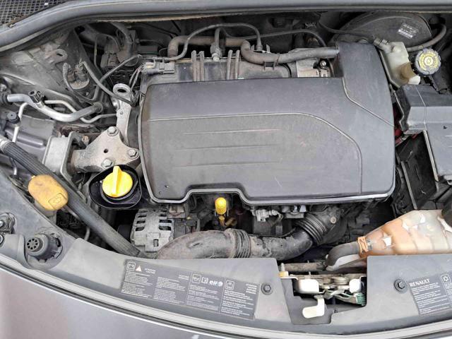 RENAULT Clio 1.2 16V 5 porte Luxe ok neopatentati