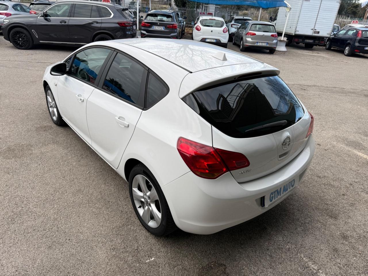 Opel Astra 1.4 100CV 5 porte Elective