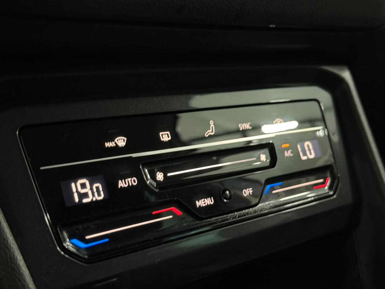 Volkswagen Tiguan 2.0 TDI 150 CV SCR DSG Elegance