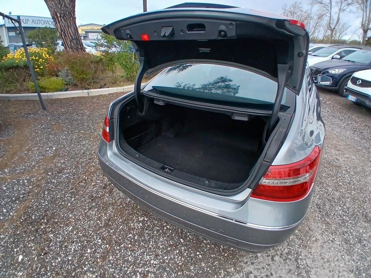 Mercedes-benz E 220 CDI Coupé BlueEFFICIENCY
