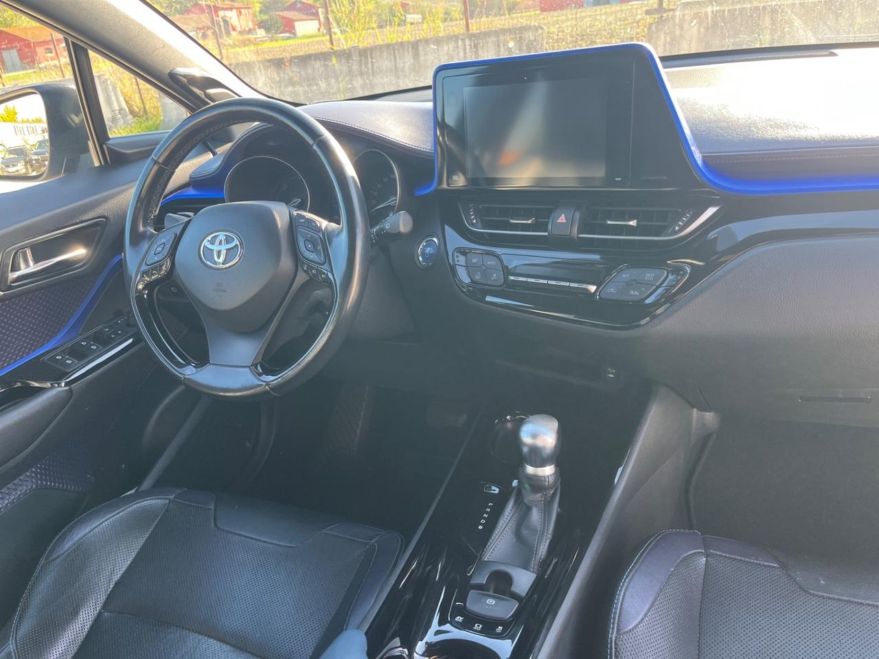 Toyota C-HR 1.8 Hybrid E-CVT Style