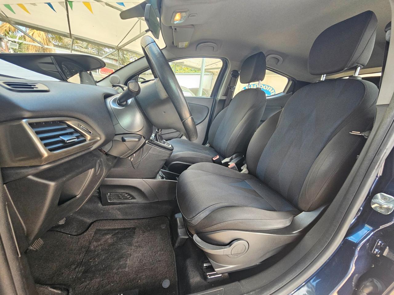 Lancia Ypsilon 1.2 69 CV 5 porte GPL Ecochic Elefantino Blu