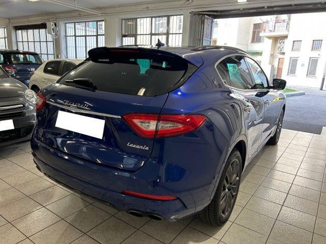 MASERATI Levante V6 AWD Gransport 350 CV