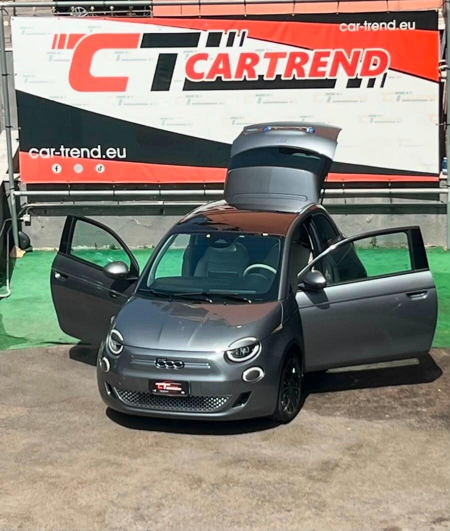 Fiat 500 500e Berlina 42 kWh La Prima