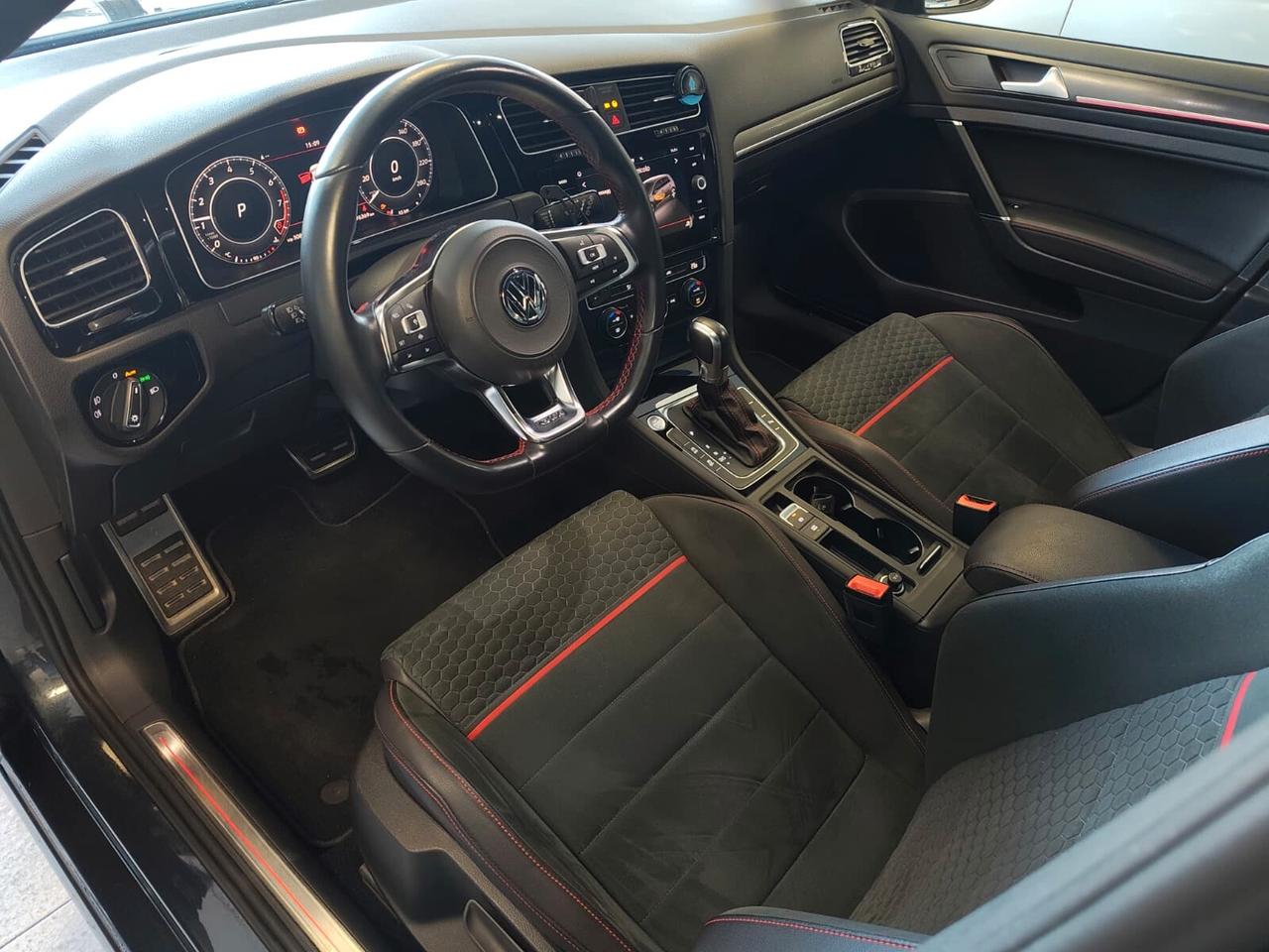 Volkswagen Golf GTI Performance 245CV DSG