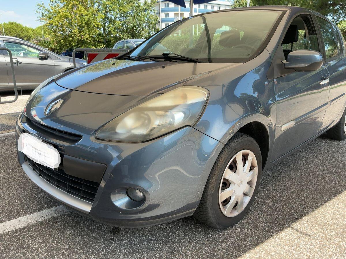 Renault Clio 1.2 16V 5 porte Dynamique