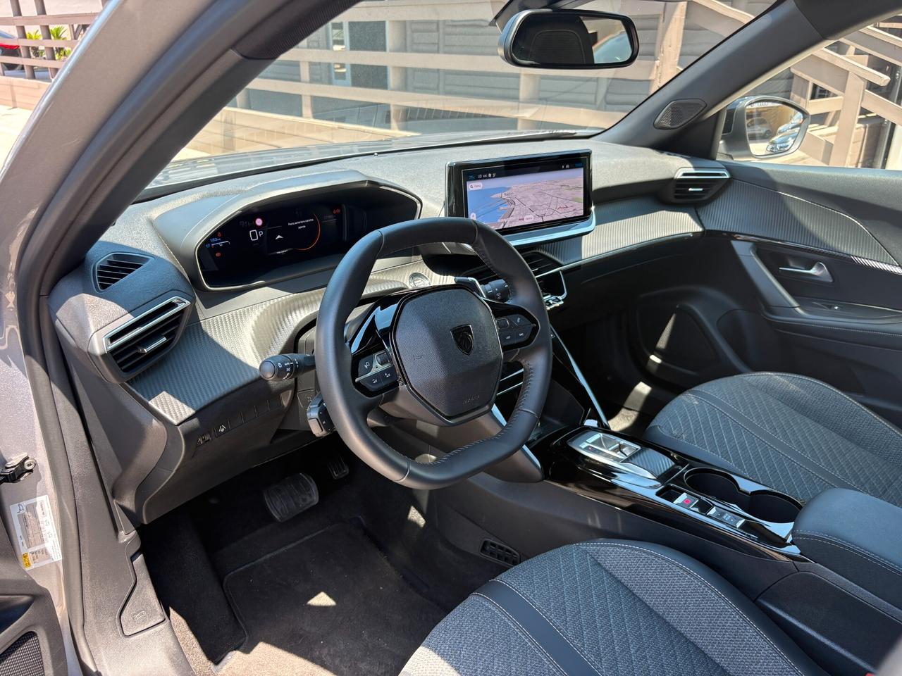 Peugeot 2008 Hybrid 110 e-DCS6 ALLURE PACK AUTOMATIC