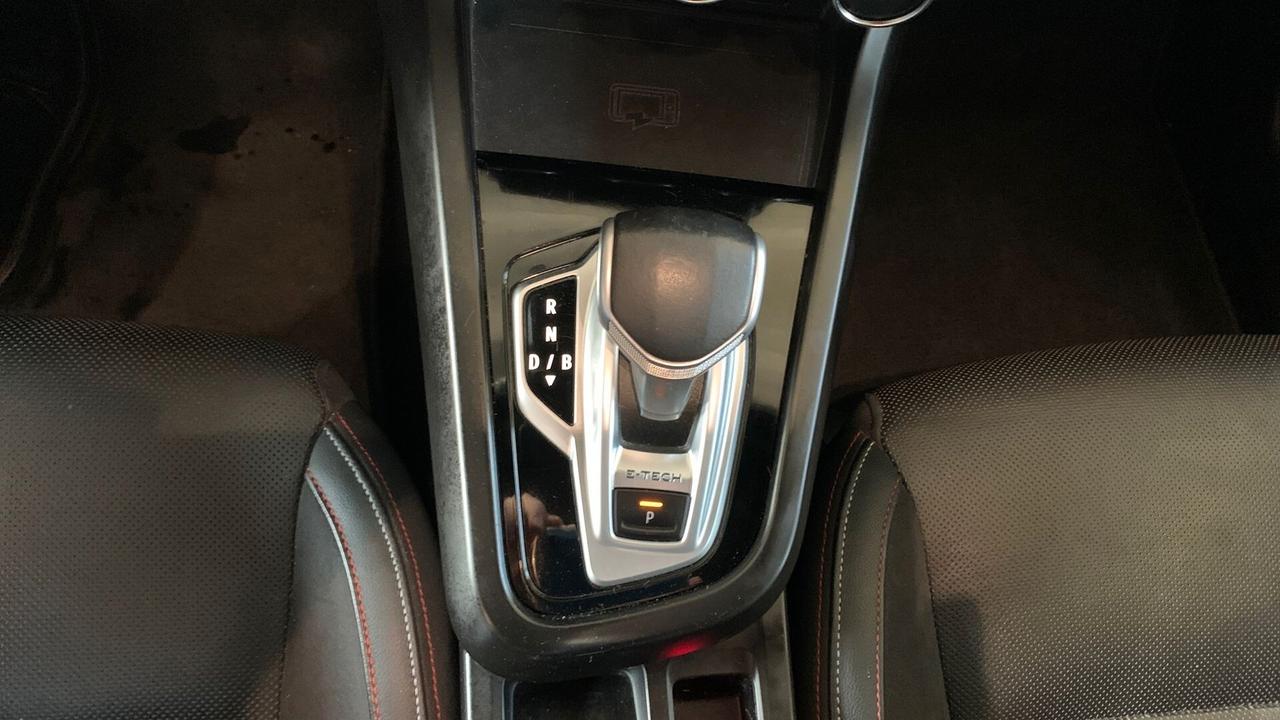 Renault Arkana Hybrid E-Tech 145 CV R.S. Line