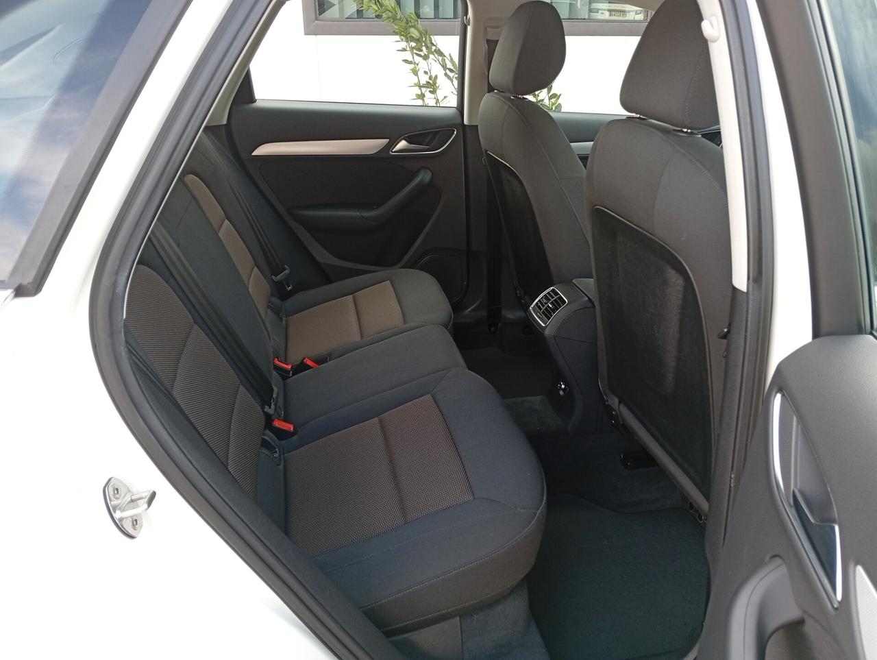 Audi Q3 2.0 TDI Business Plus