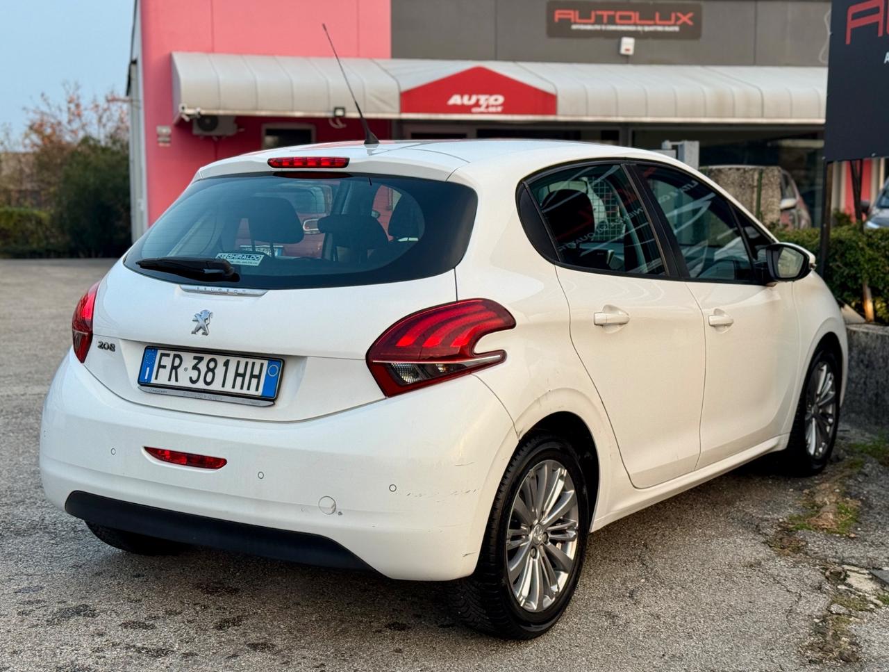 Peugeot 208 1.2i Benzina 82CV 5PT NEOPATENTATI 117.000KM