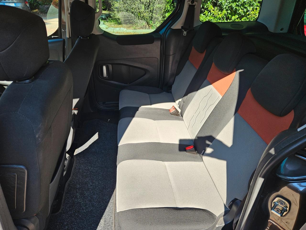 Peugeot Partner Tepee BlueHDi 100 Outdoor - 5 POSTI - N1