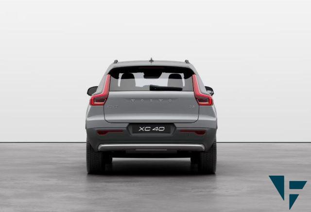 VOLVO XC40 B3 automatico Essential