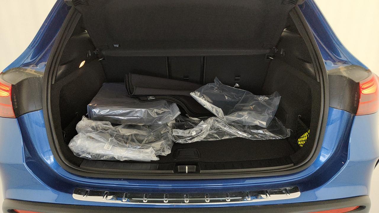 Mercedes-Benz EQA 250+ AMG Line Advanced