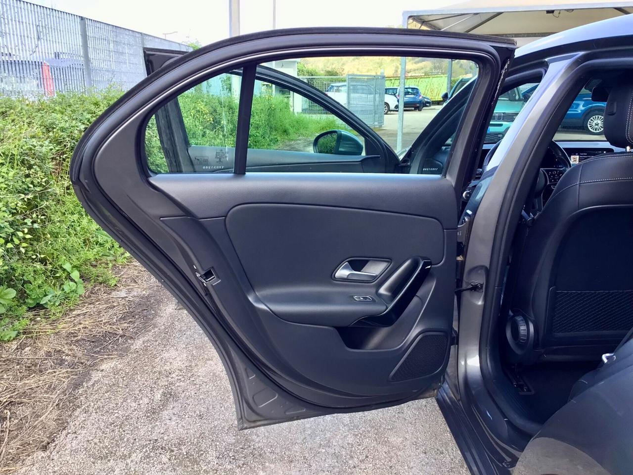 Mercedes-benz A 180 d 115Cv executive extra C.Aut.