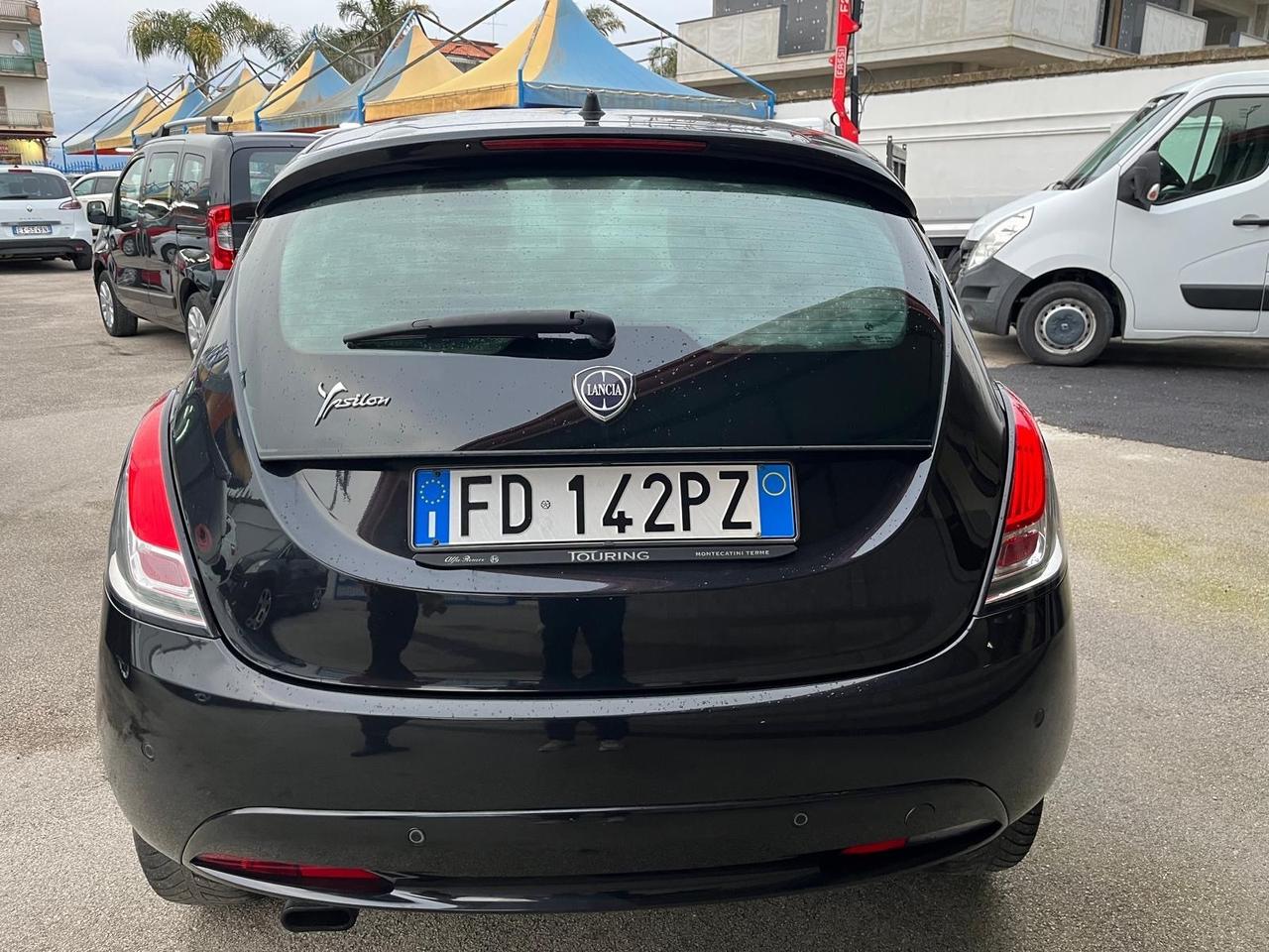 Lancia y 0.9 twinair benz.-cambio automatico-full-2016