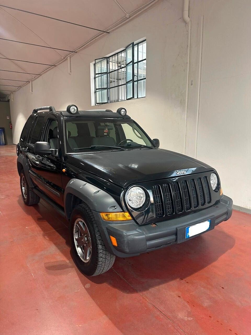 Jeep Cherokee 2.8 CRD Sport--LEGGI BENE--SOLO OPERATORI DEL SETTORE O EXPORT-