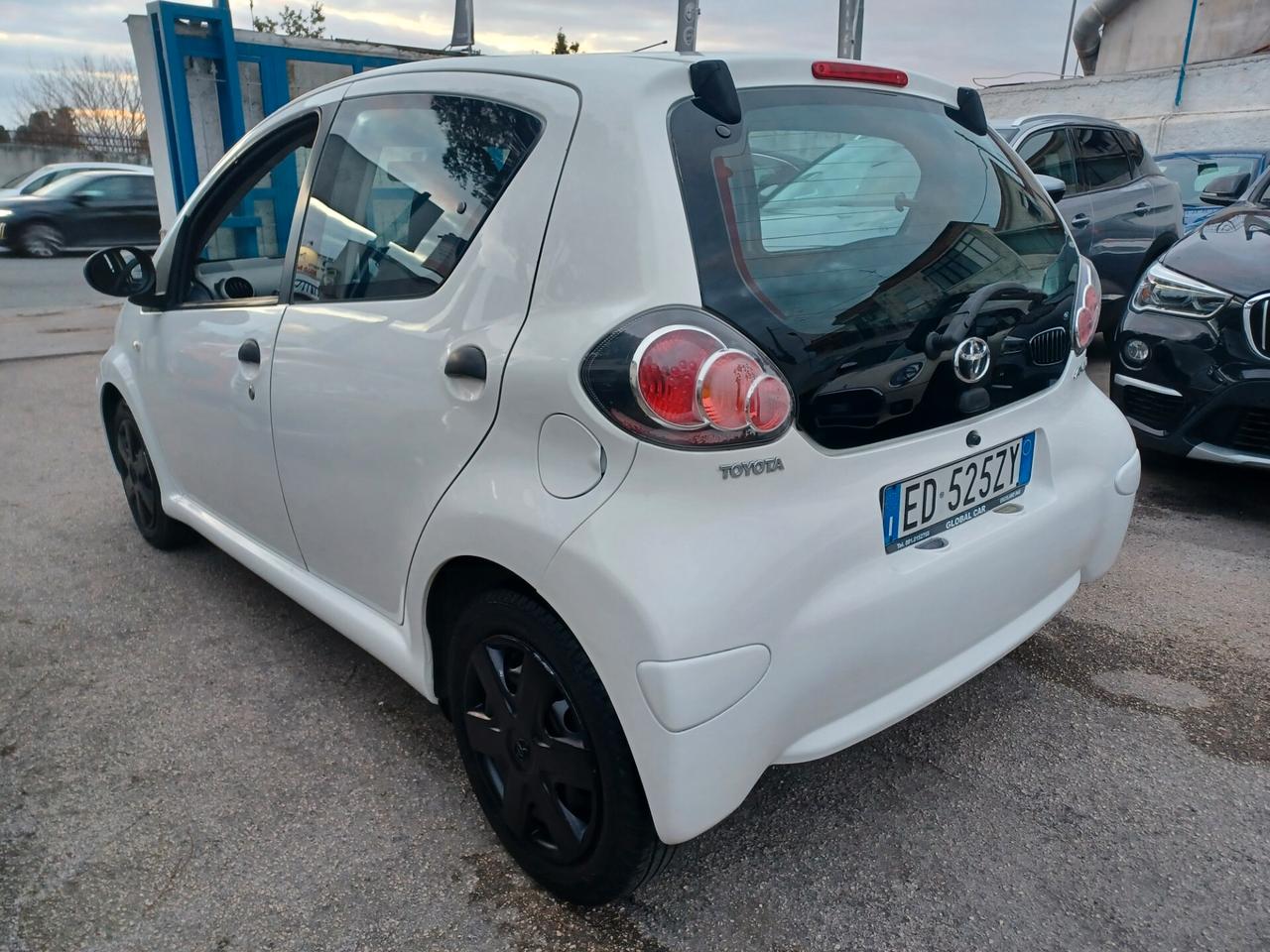 Toyota Aygo 1.0 5 porte Connect UNICO PROPRIETARIO
