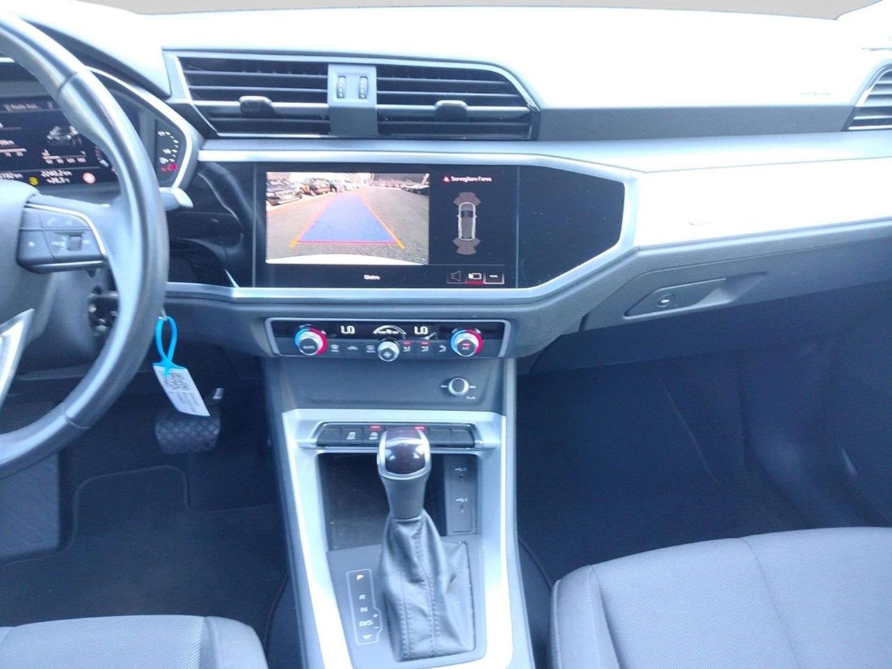 Audi Q3 AUDI Q3 35 TDI S tronic Business Advanced
