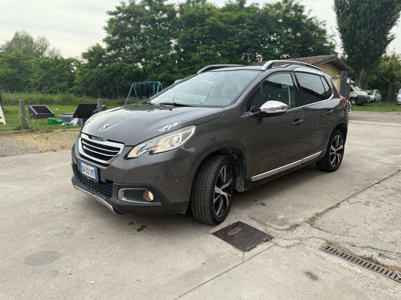 Peugeot 2008 1.6 e-HDi 115 CV Stop&Start Allure