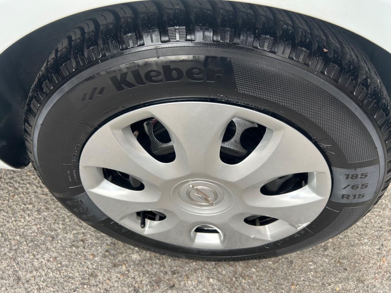 Opel Corsa 1.2 5 porte Cosmo