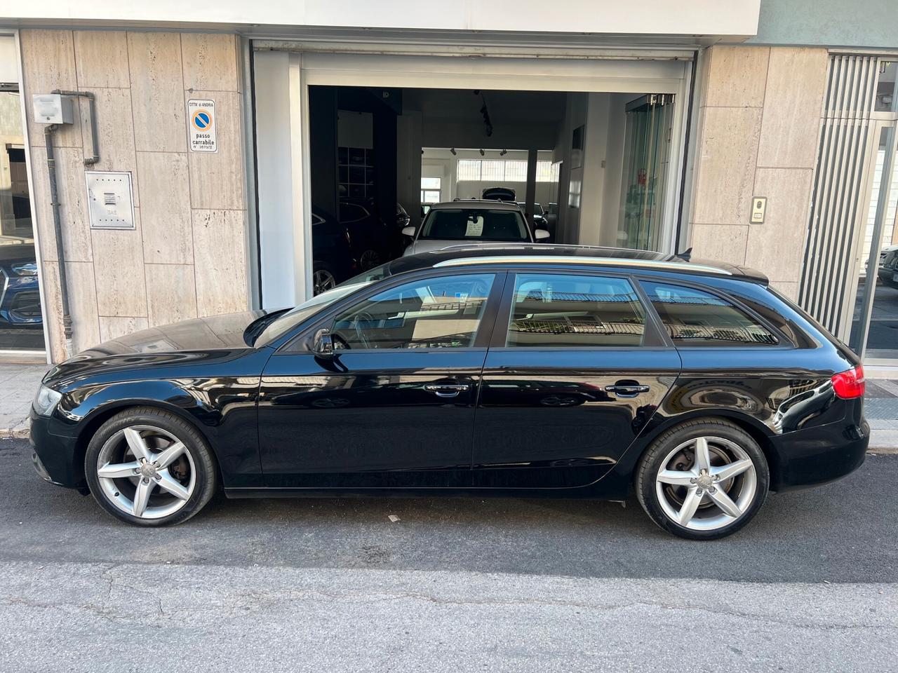 Audi A4 Avant 2.0 tdi Advanced 150cv multitronic LED/NAVI/PDC
