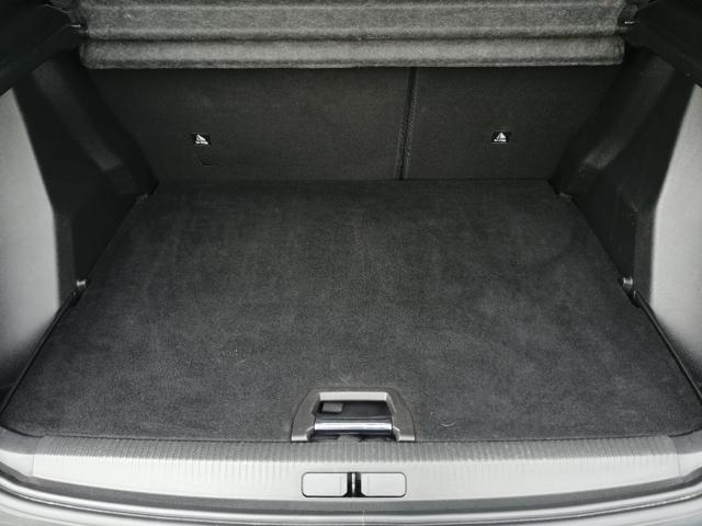 PEUGEOT 2008 motore elettrico 136 CV Allure Pack