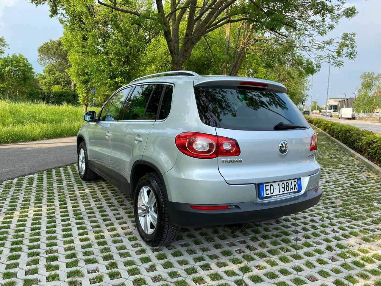 Volkswagen Tiguan 2.0 TDI DPF 4MOTION tiptronic Sport & Style