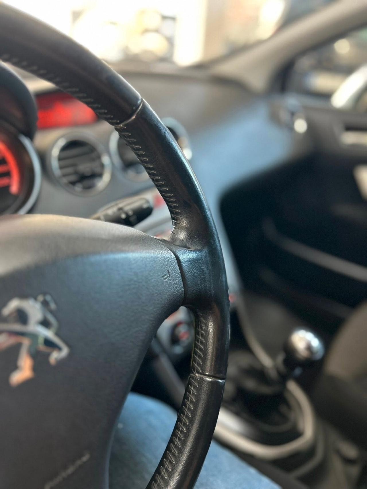 Peugeot 308 1.6 HDi 112CV -2011