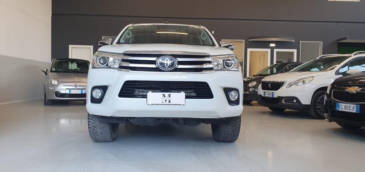 Toyota Hilux 2.4 D 4WD aut.