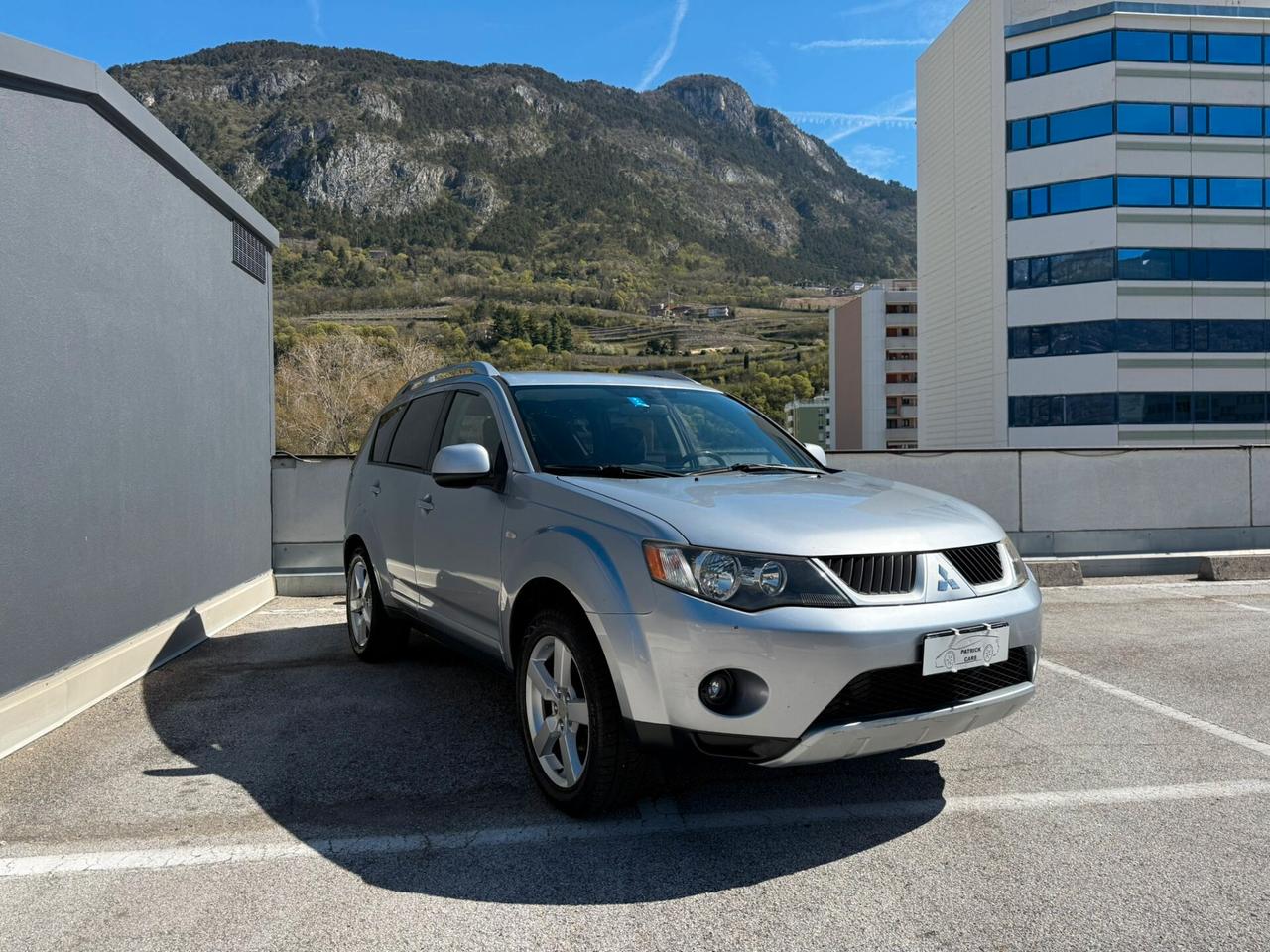Mitsubishi Outlander 4x4 7posti