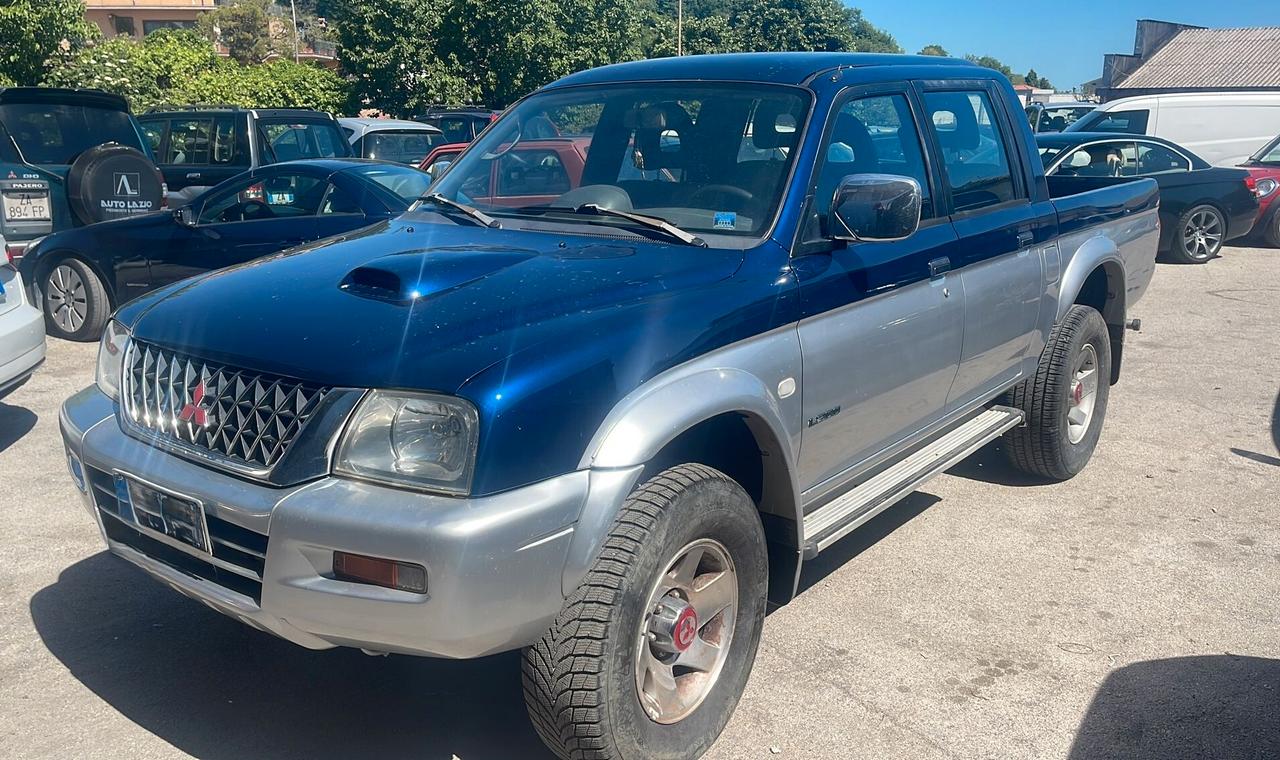 Mitsubishi L200 2.5 TD cat 4WD Double Cab Intense