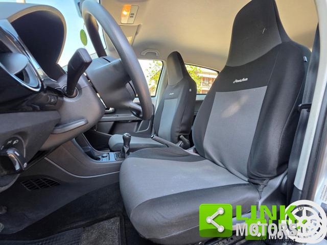 VOLKSWAGEN up! 1.0 Move