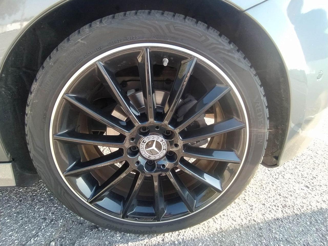Mercedes-Benz A 250 PREMIUM #50030
