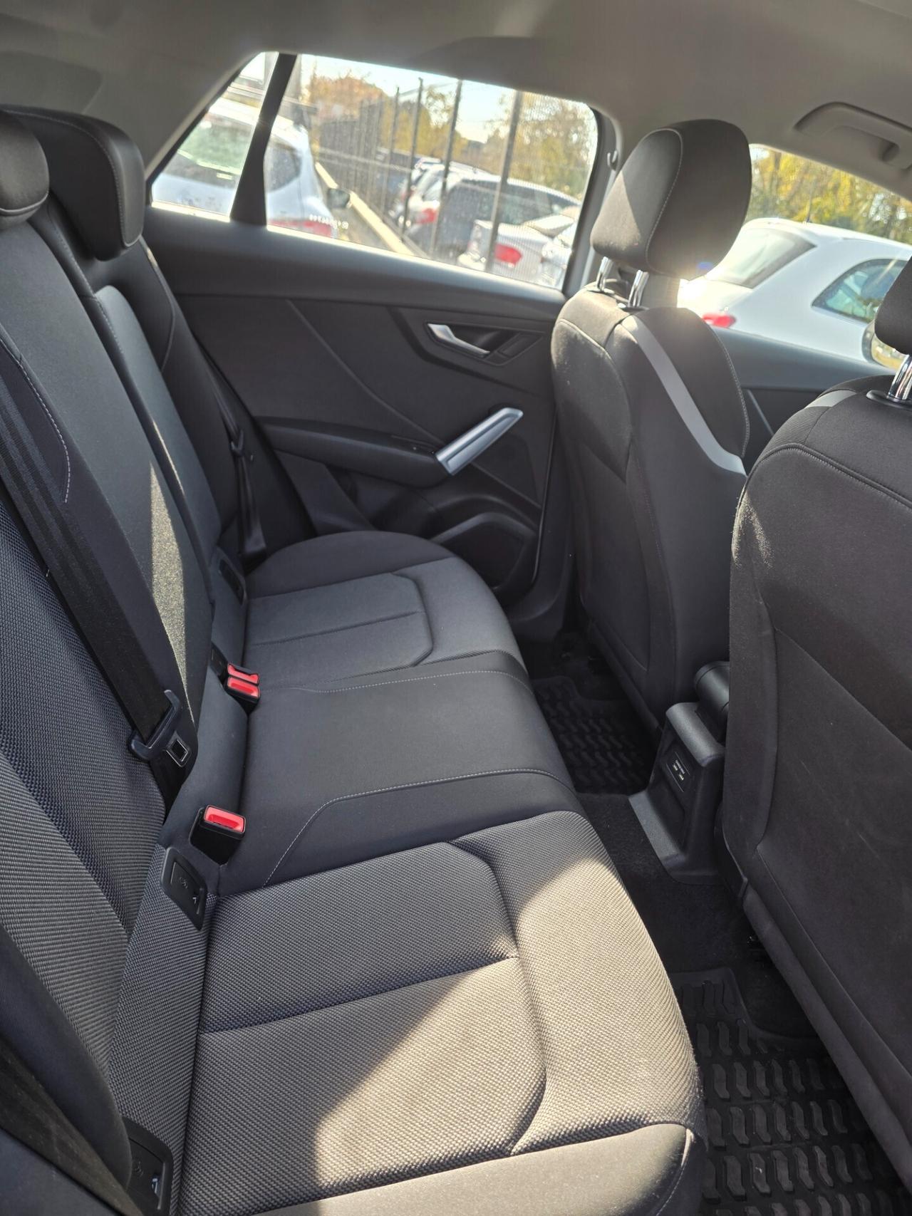 Audi Q2 30 TFSI Identity Black