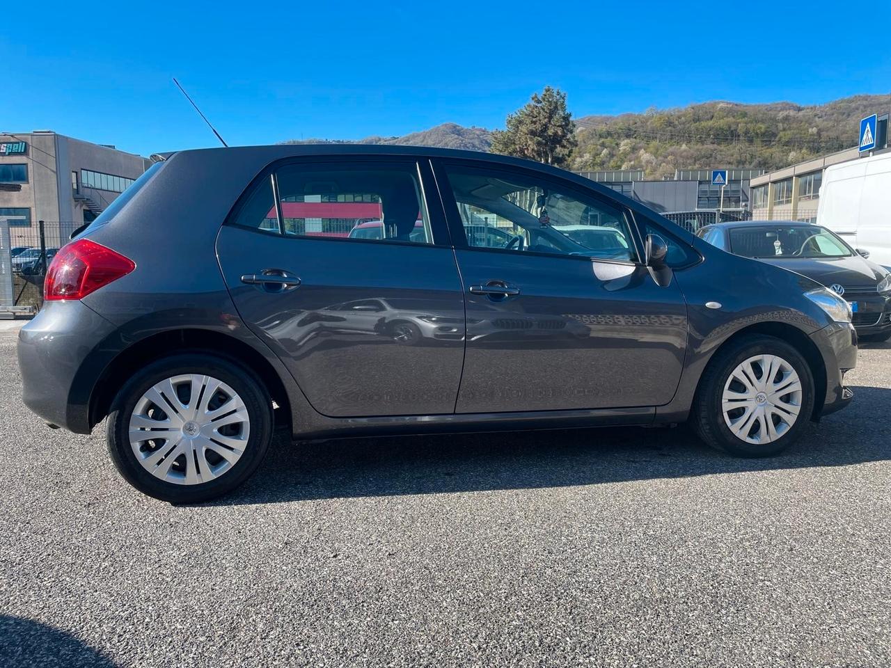 TOYOTA AURIS 1.4 D-4D 90 CV – UNICO PROPRIETARIO – TAGLIANDI TOYOTA