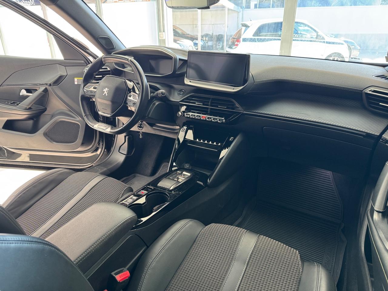 Peugeot 2008 BlueHDi 130 S&S EAT8 GT