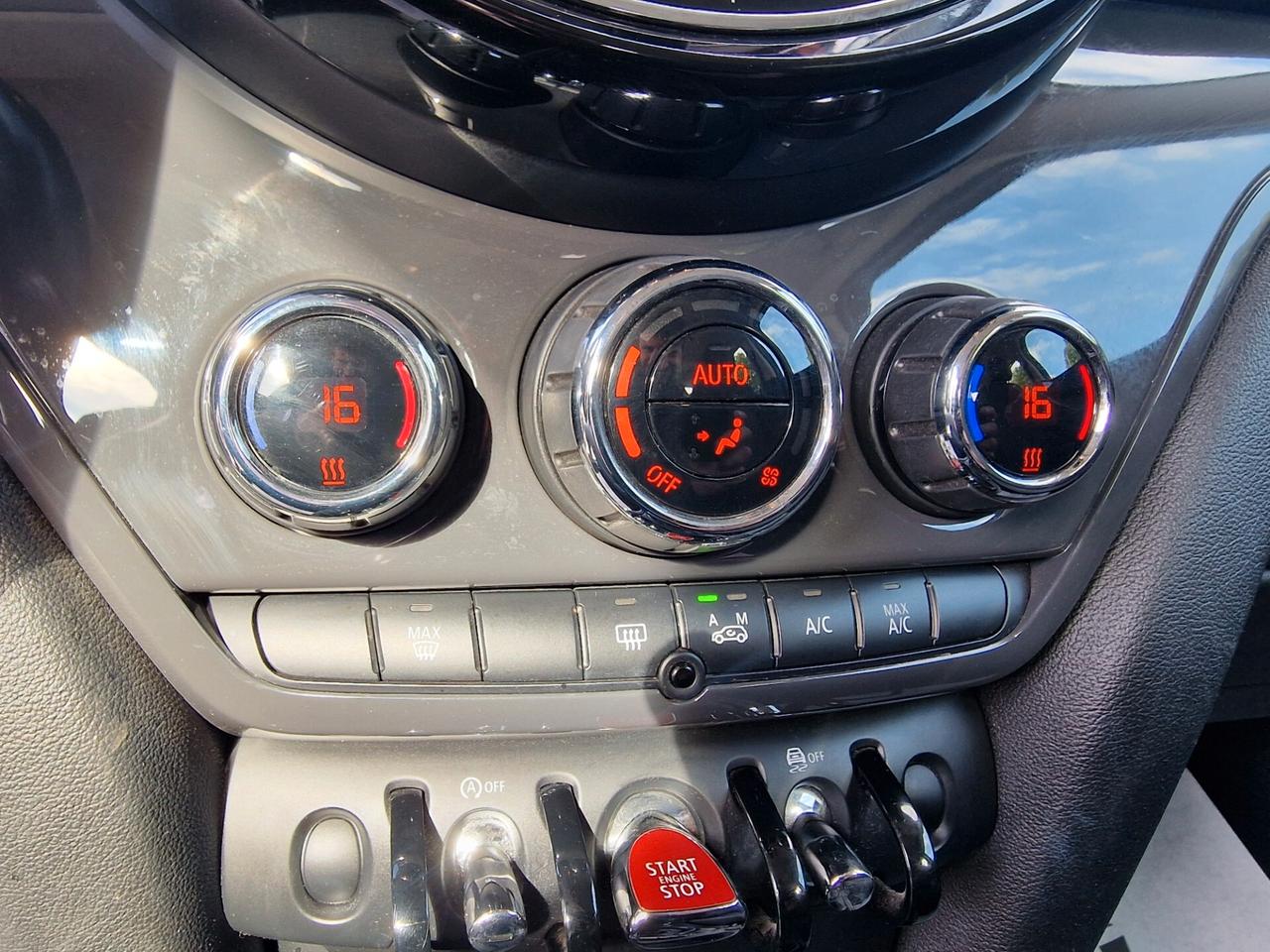 Mini One D Countryman 1.5 Business DCT 115 cv