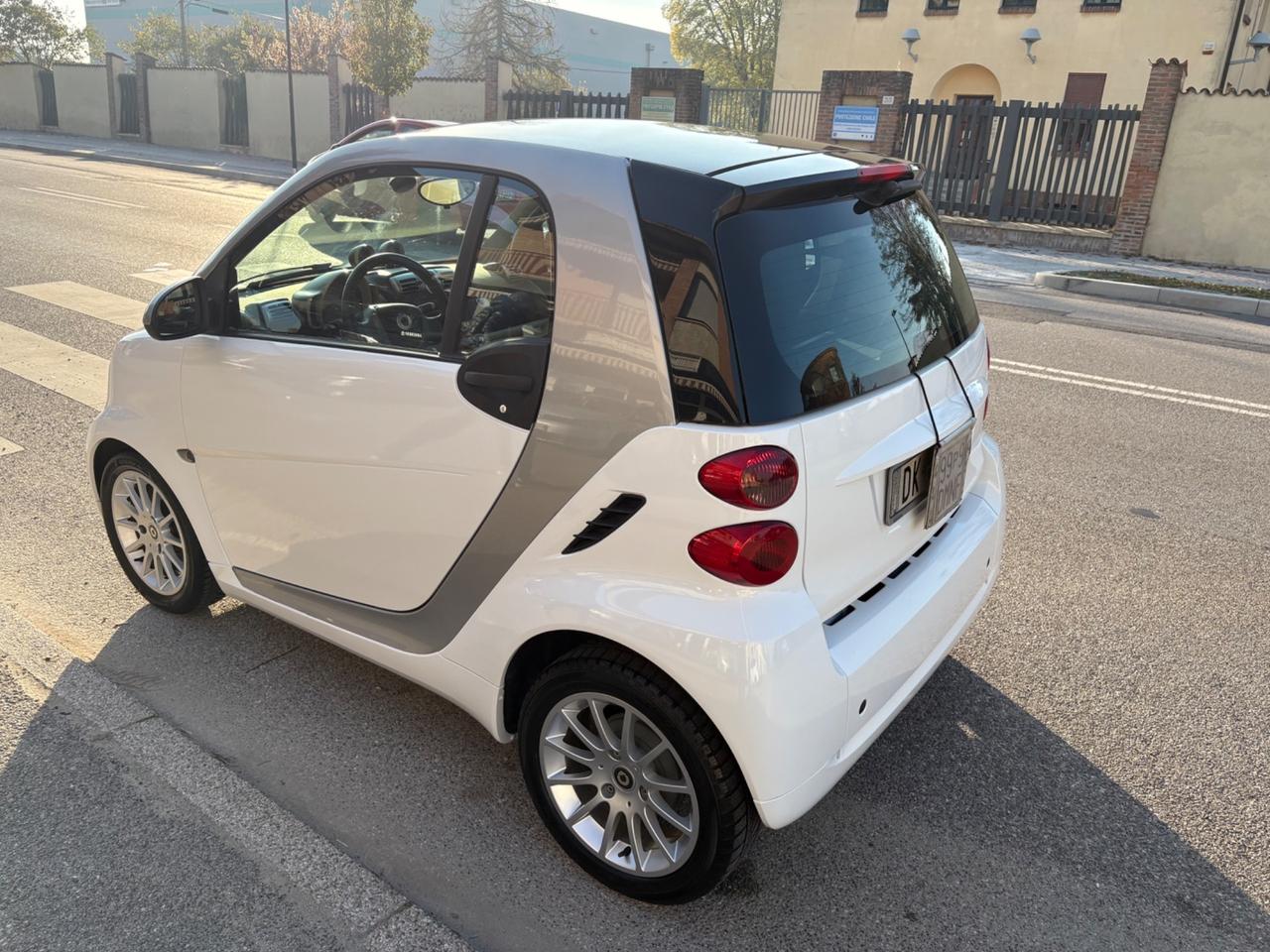Smart ForTwo 1000 52 kW coupé passion