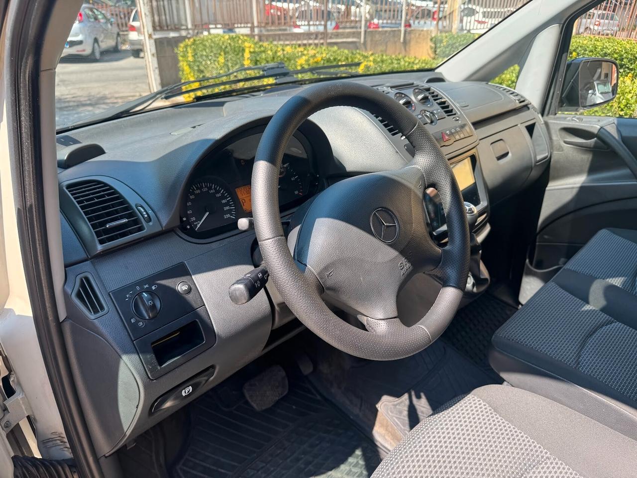 MERCEDES VITO 113 CDI AUTOMATICO BI-XENO PARKTRONIC UNIPROPRIETARIO IVA