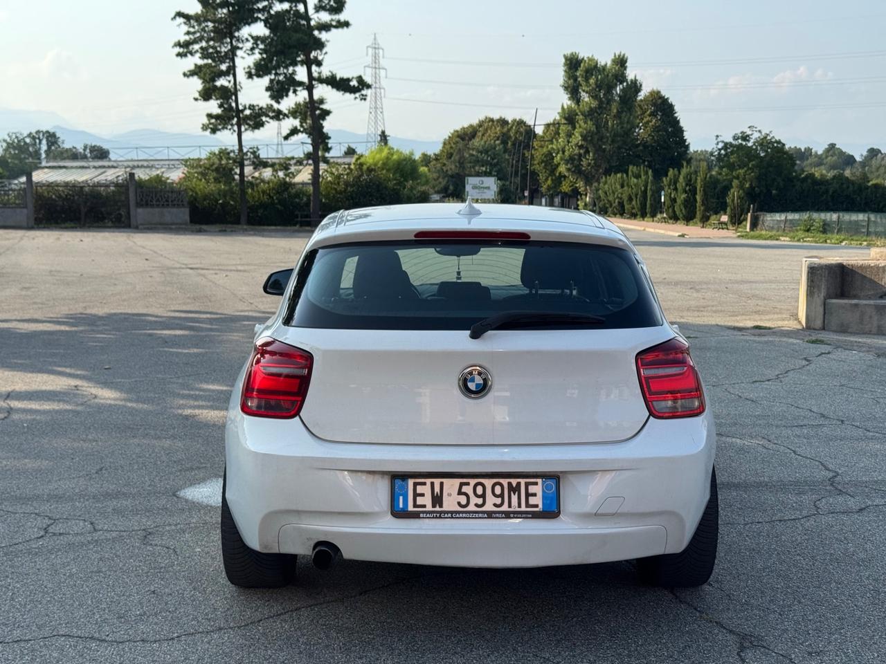 Bmw 116 116d 5p. Urban