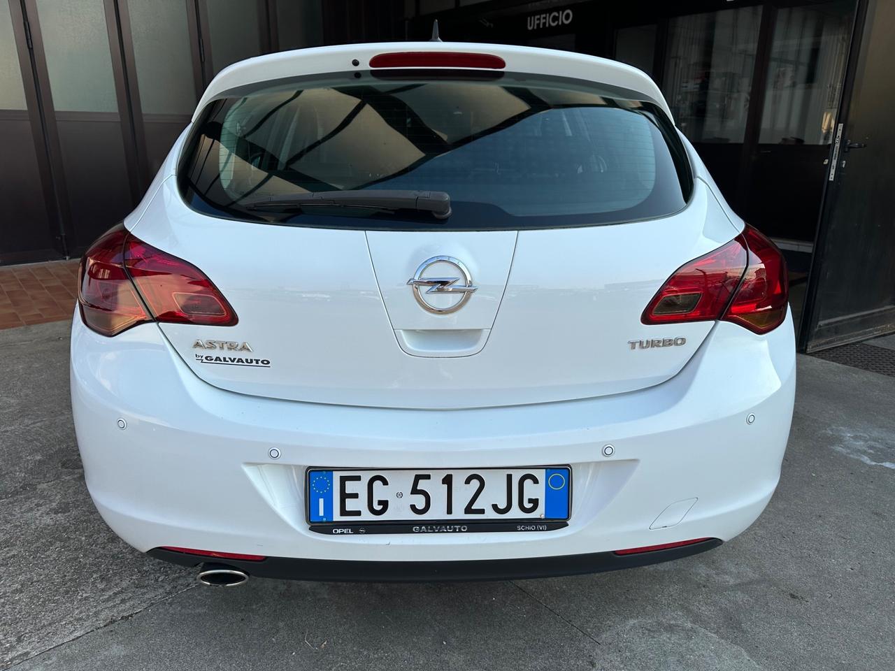 Opel Astra 1.4 Turbo 140CV 5 porte Cosmo