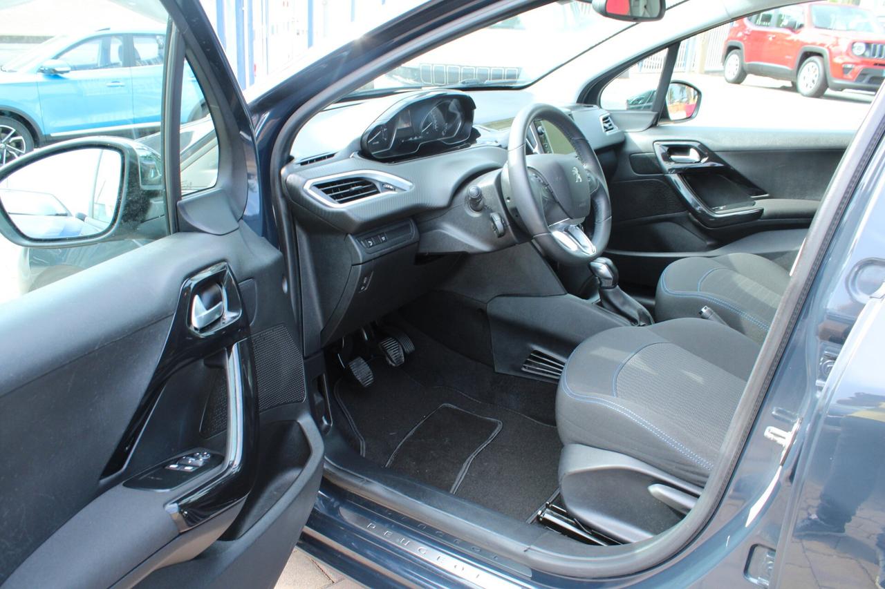 Peugeot 208 PureTech 82 Stop&Start 5 porte Signature